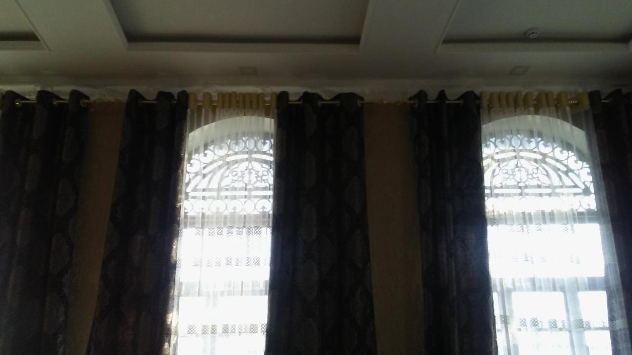 Gulsara Hostel Samarkand Bagian luar foto