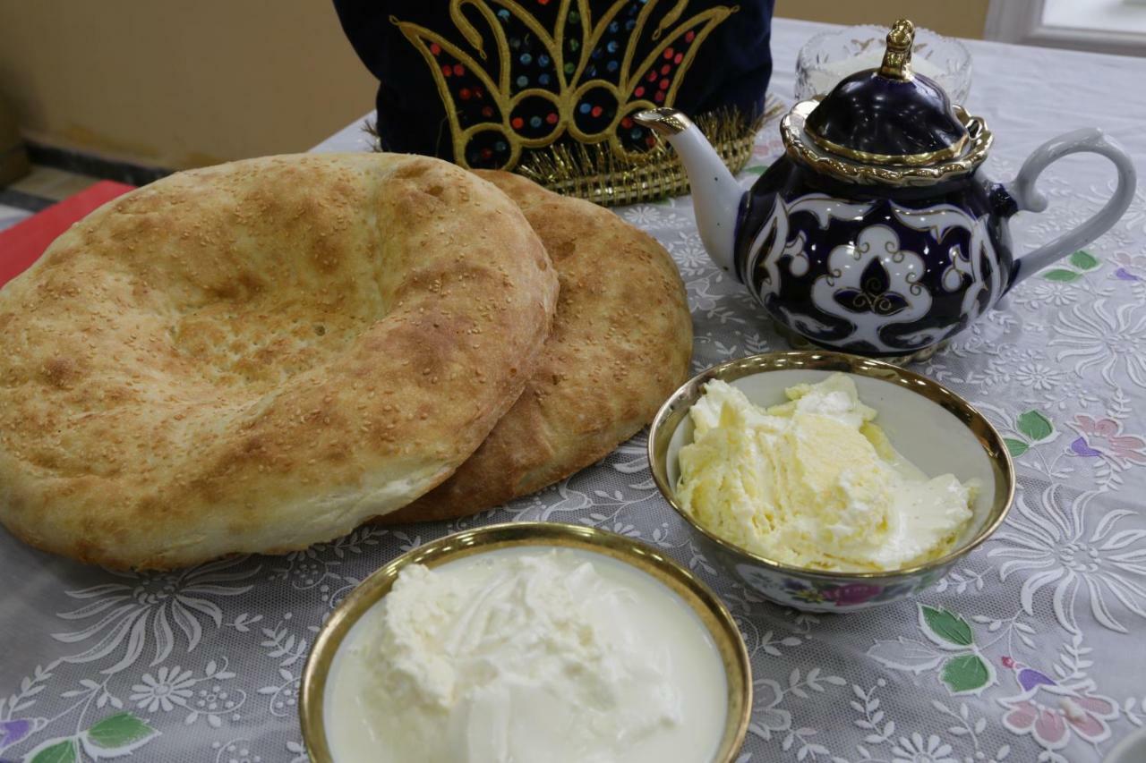 Gulsara Hostel Samarkand Bagian luar foto