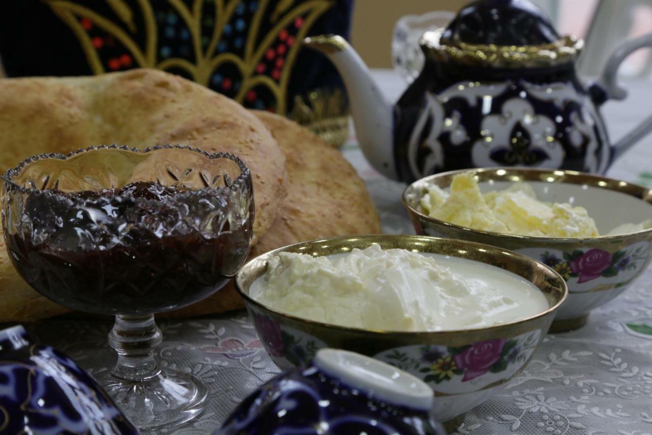 Gulsara Hostel Samarkand Bagian luar foto
