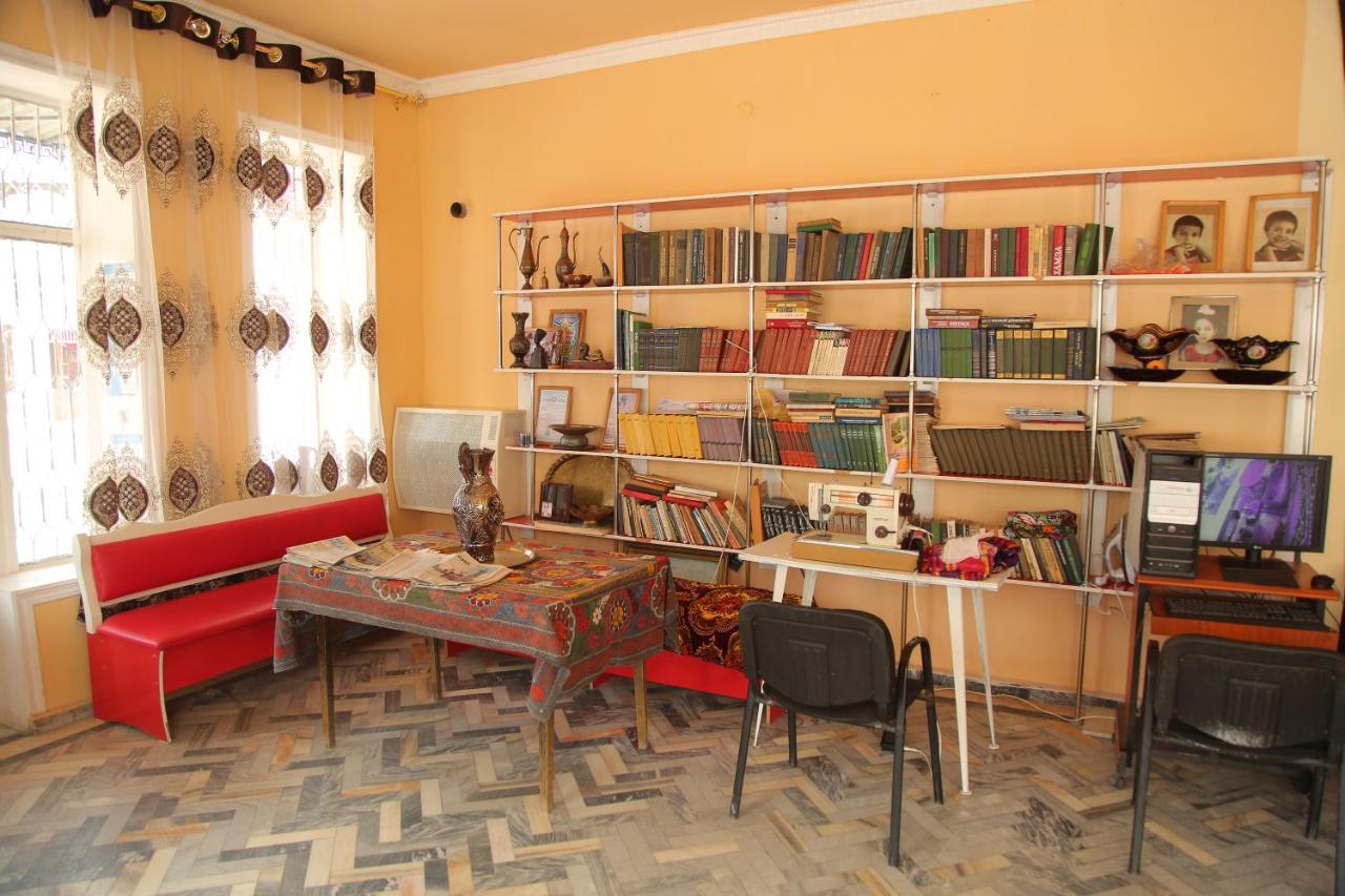 Gulsara Hostel Samarkand Bagian luar foto