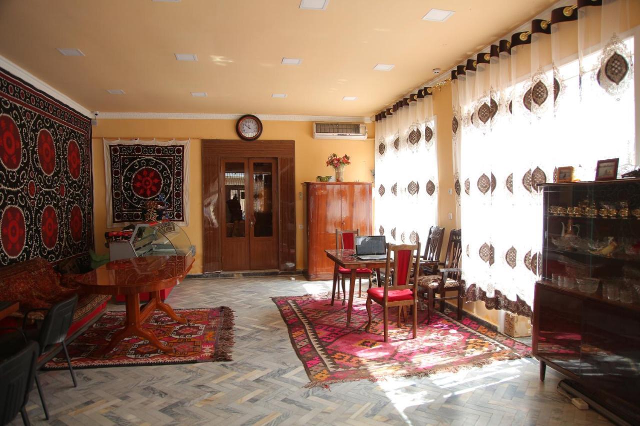Gulsara Hostel Samarkand Bagian luar foto
