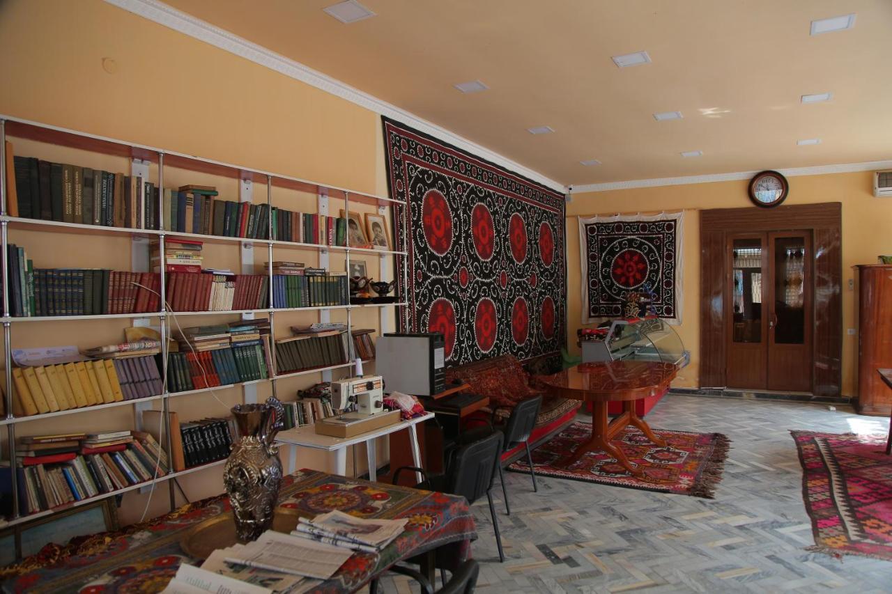 Gulsara Hostel Samarkand Bagian luar foto
