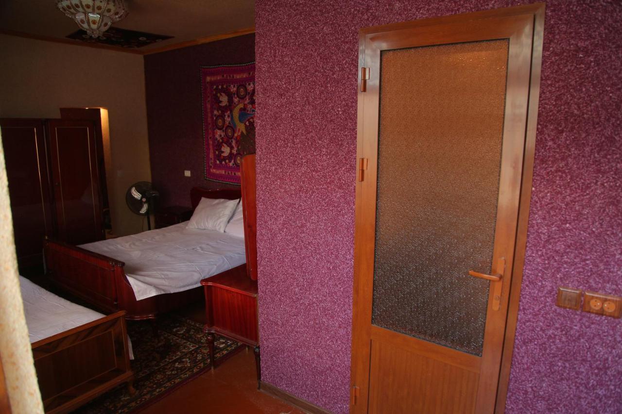 Gulsara Hostel Samarkand Bagian luar foto